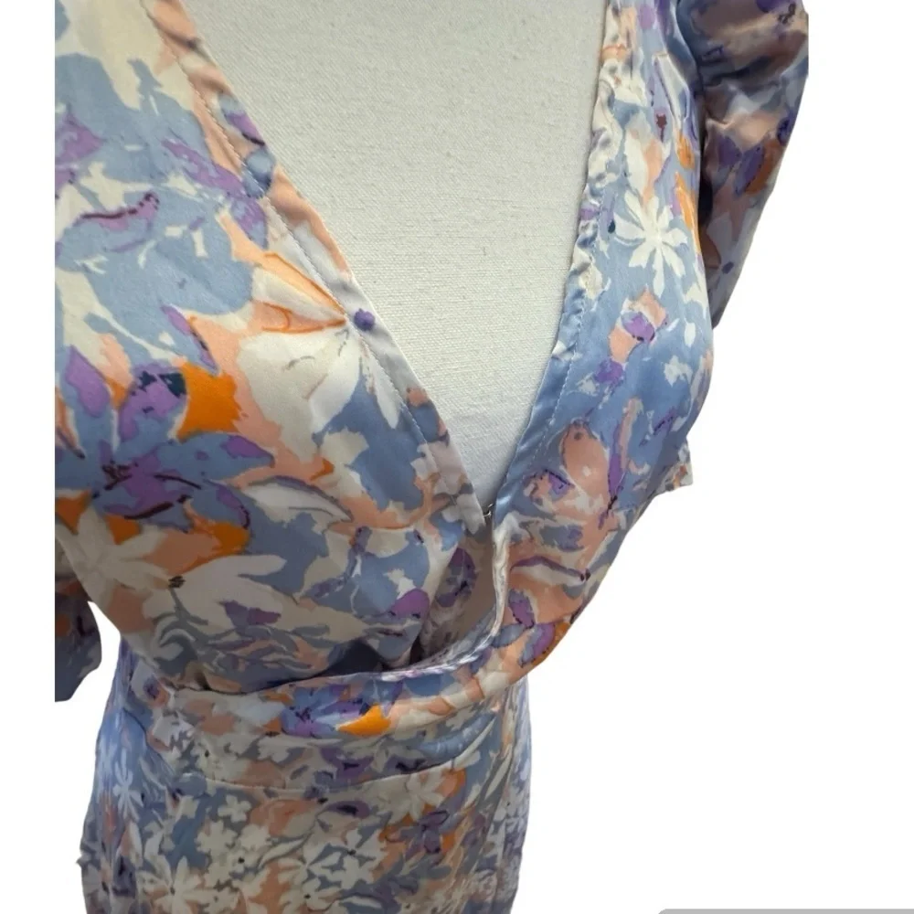 NWT ASTR Satin Floral Wrap Midi Dress XS Asymmetrical Sleeves Wedding Guest - Picture 13 of 16